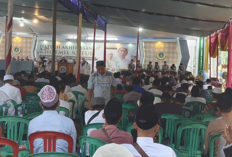 Ponpes Al Hidayat Gerning Gelar Acara Haflah Akhirissanah dan Khotmil Kutub