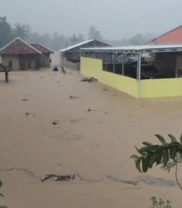Banjir Menerjang Kelumbayan dan Cukuh Balak, Ribuan Warga Terdampak