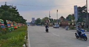 Gelombang Karangan Bunga Penuhi Polda Lampung, Protes Kriminalisasi Pers dan LSM